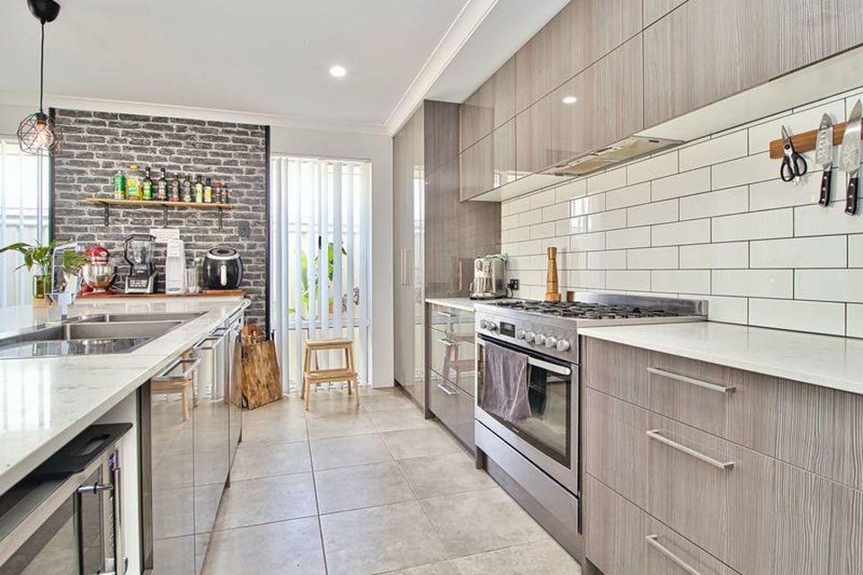 11 Winderie Road , Golden Bay