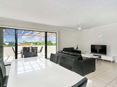 406 / 339 Lake Street, Cairns North