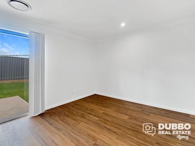 57A Saint Brigids Circuit, Dubbo