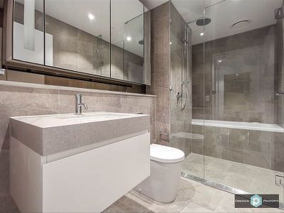 405 / 10 Nicolle Walk, Haymarket