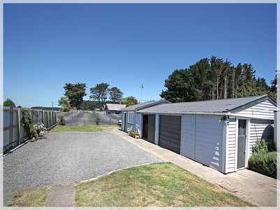 27 Punga Street, Tangimoana