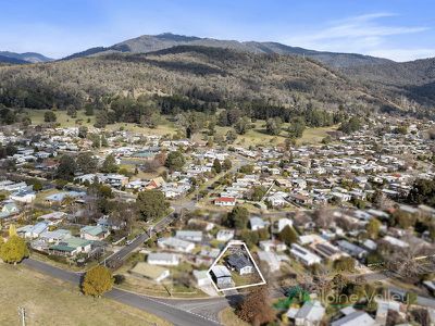 28 McKay Street, Mount Beauty