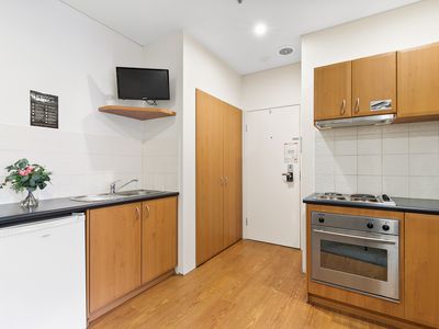 601 / 12 Victoria Avenue, Perth