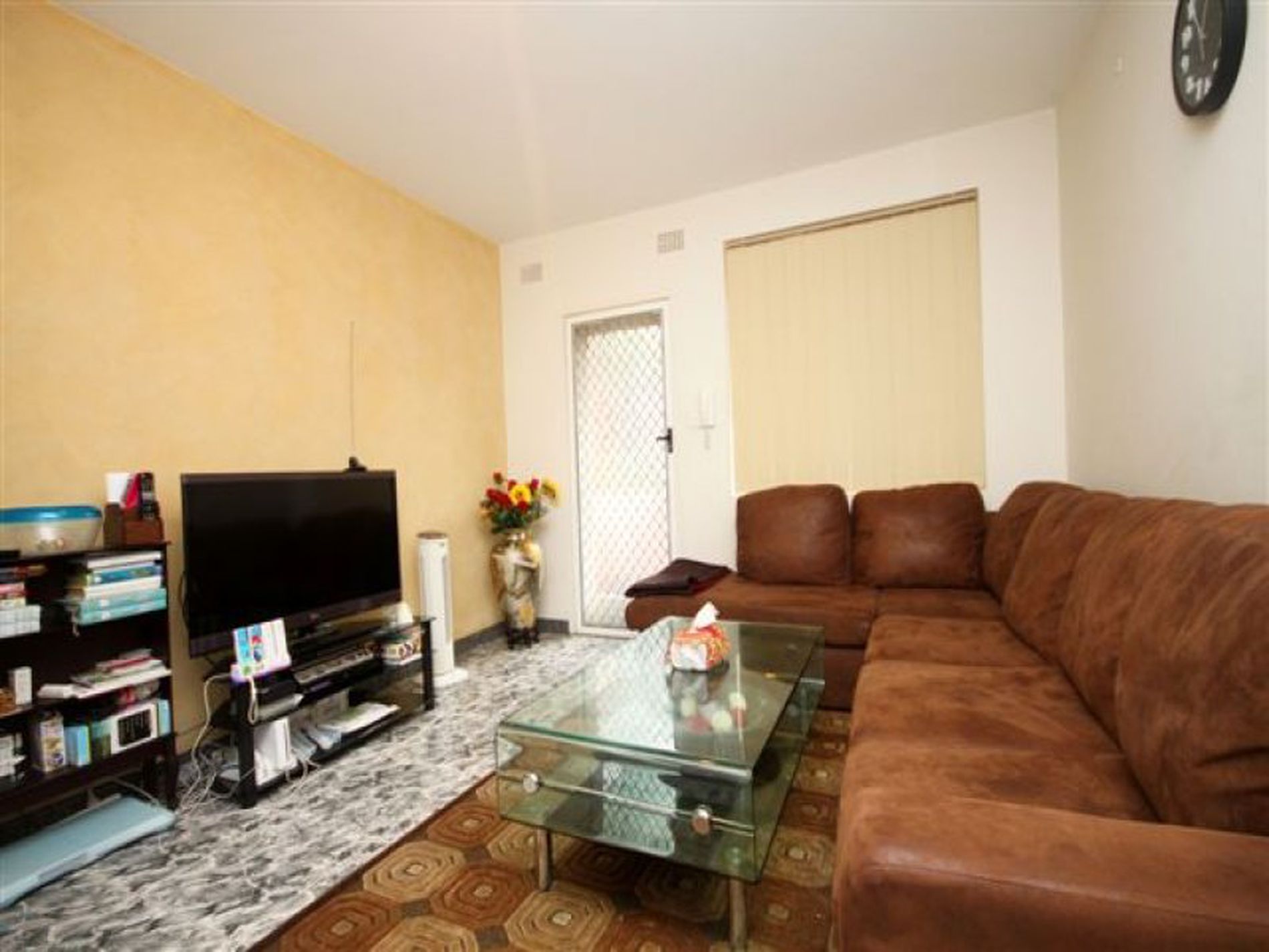 2 / 10 Fairmount Street, Lakemba