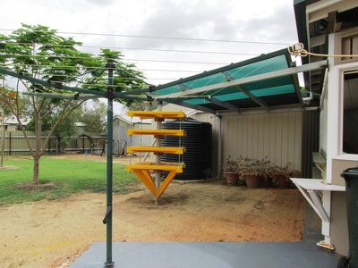 1 Robin road, Longreach