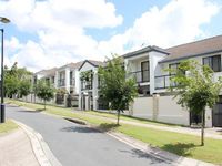 54 / 16 Violet Close, Eight Mile Plains