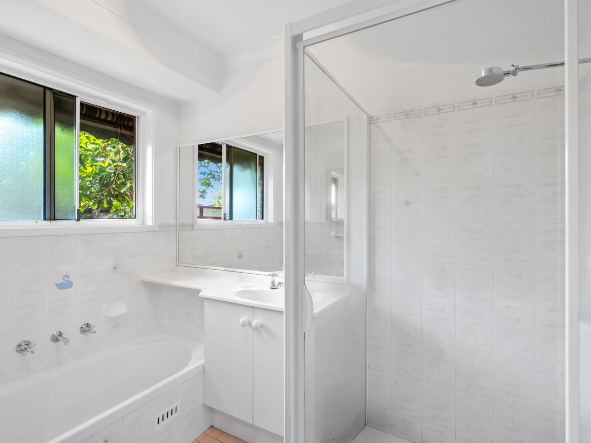 2 Pine Court, Blue Haven
