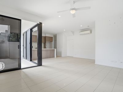 1 Capri Court, Hope Island