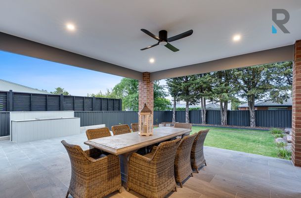 20 Coach House Drive, Attwood