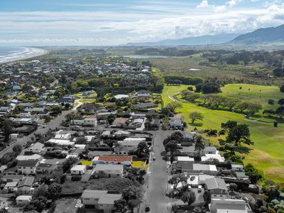 11 Atua Street, Waikanae Beach