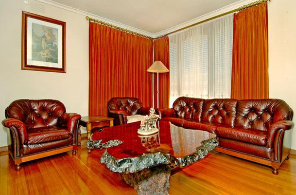 26 Fairbank Ave, Gladstone Park