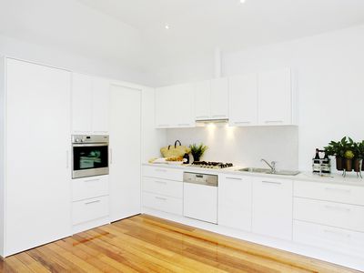 1 / 37 Spring Street, Geelong West