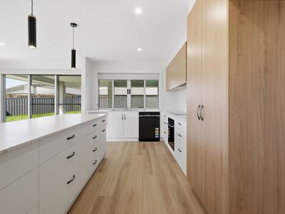 2 Gumnut Court, George Town