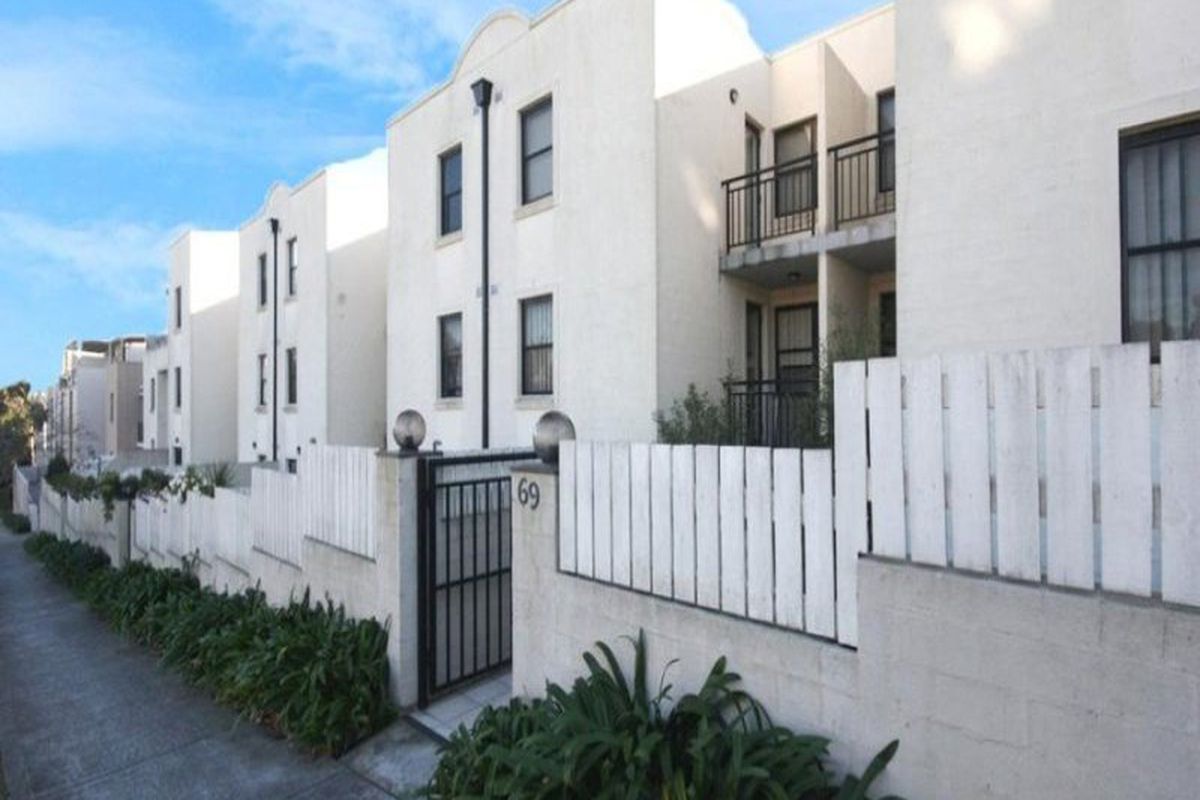 69 Bertram Street, Mortlake