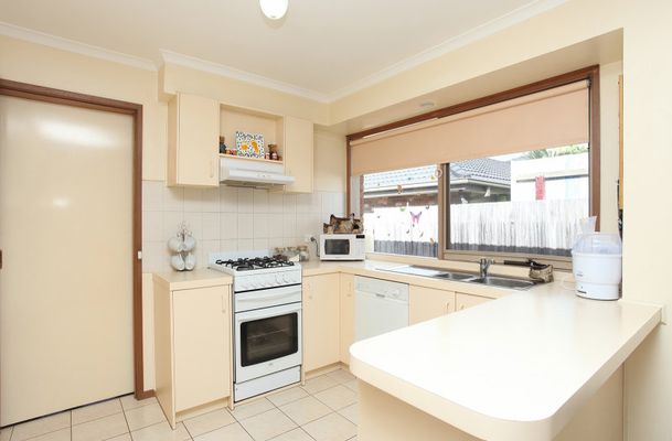 15 Silverton Court, Craigieburn