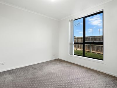 2 / 2 Carol Court, Westbury