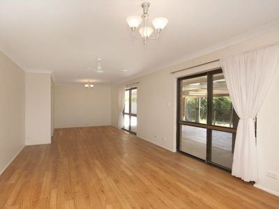 13 Blackwood Ave, North Ipswich