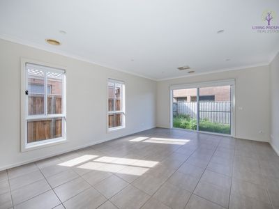 10 Myoora Street, Werribee