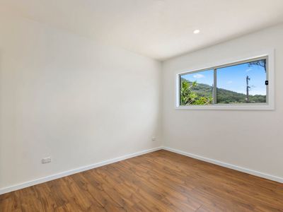 219 Waples Road, Farmborough Heights