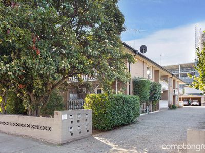 2 / 70 Droop Street, Footscray