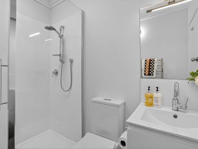 55 Hillcrest Avenue, Hillcrest