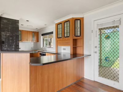 23 Tenth Street, Weston