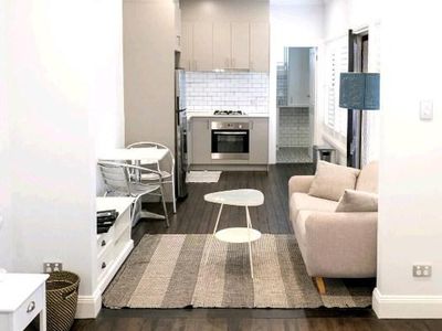 20 Mountview Avenue, Beverly Hills