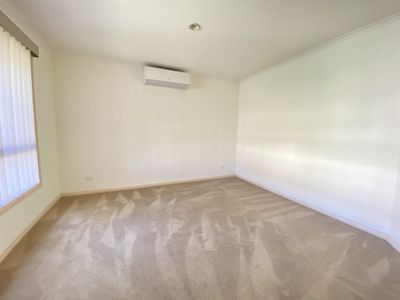 1A Bracken Grove , Altona