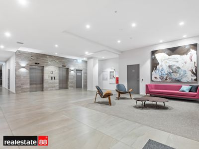 32 / 172 Railway Parade, West Leederville