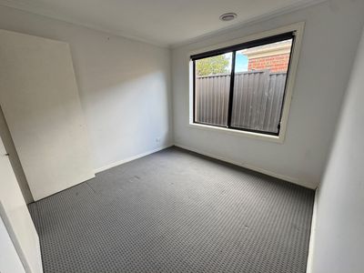 47 Dartmoor Drive, Cranbourne East