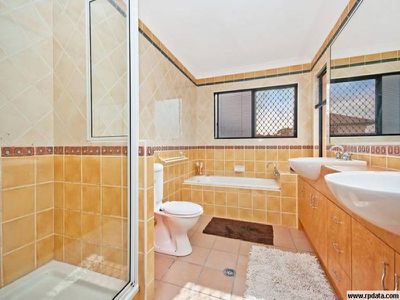 10 Kyong place, Annandale