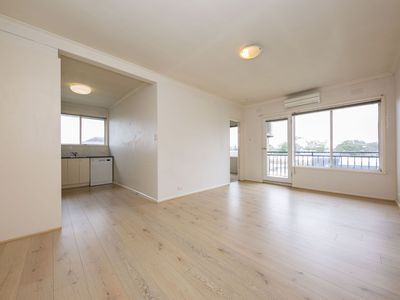 17 / 11 - 13 Llaneast Street, Armadale