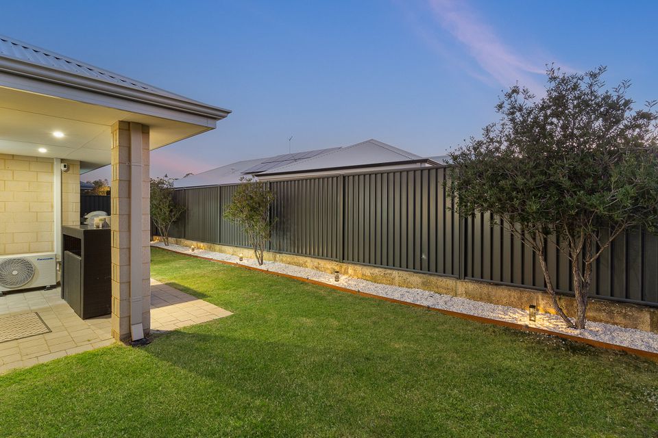 11 AUBURN WAY, Baldivis