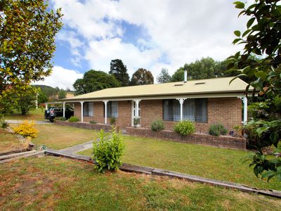 8 Charles Street, Cygnet