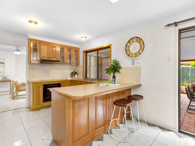 16 Malachite Street, Keperra