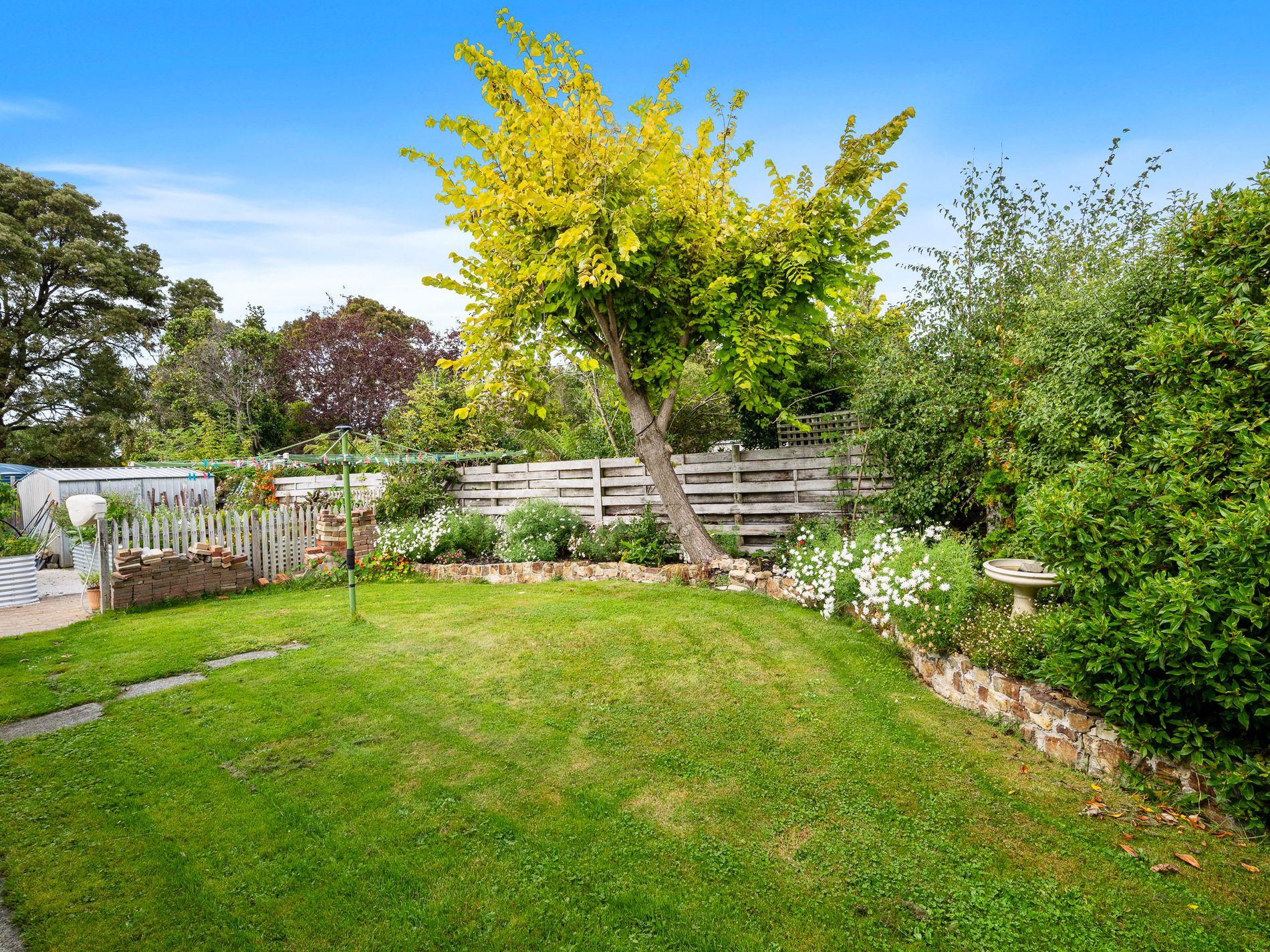 15 Woodbridge Hill Road, Woodbridge