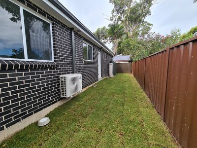 8A Lynesta Avenue, Fairfield West