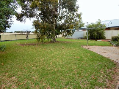 15 McCann Crescent, Kerang