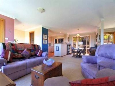 16 Odenpa Road, Cordeaux Heights