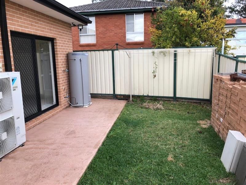 111A Hill Road, Lurnea