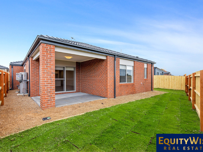 6 Communal Road, Wyndham Vale