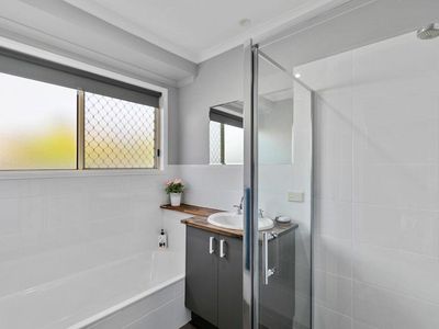 12 Rocky Court, Kawungan