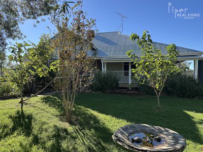 The Old School House / 75 Denham Street, Leadville via, Dunedoo