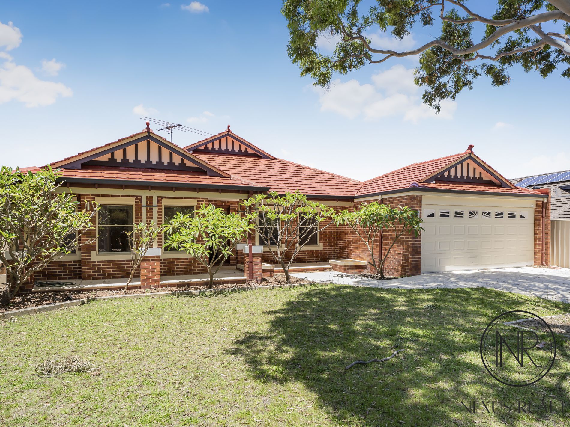 70 Golf Links Drive, Carramar