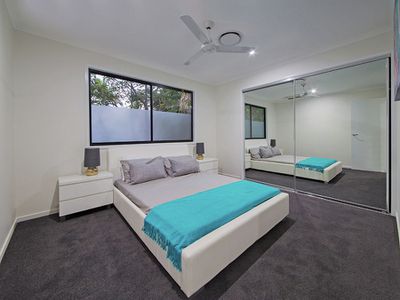 142 Kamarin Street, Manly West