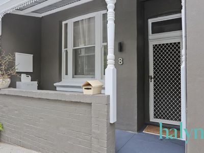 8 Lawrence Avenue, West Perth
