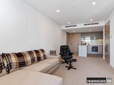 602 / 35 Bronte Street, East Perth