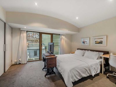 28 Paternoster Row, Pyrmont