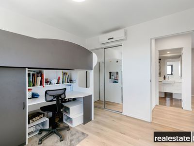 137 / 172 Railway Parade, West Leederville