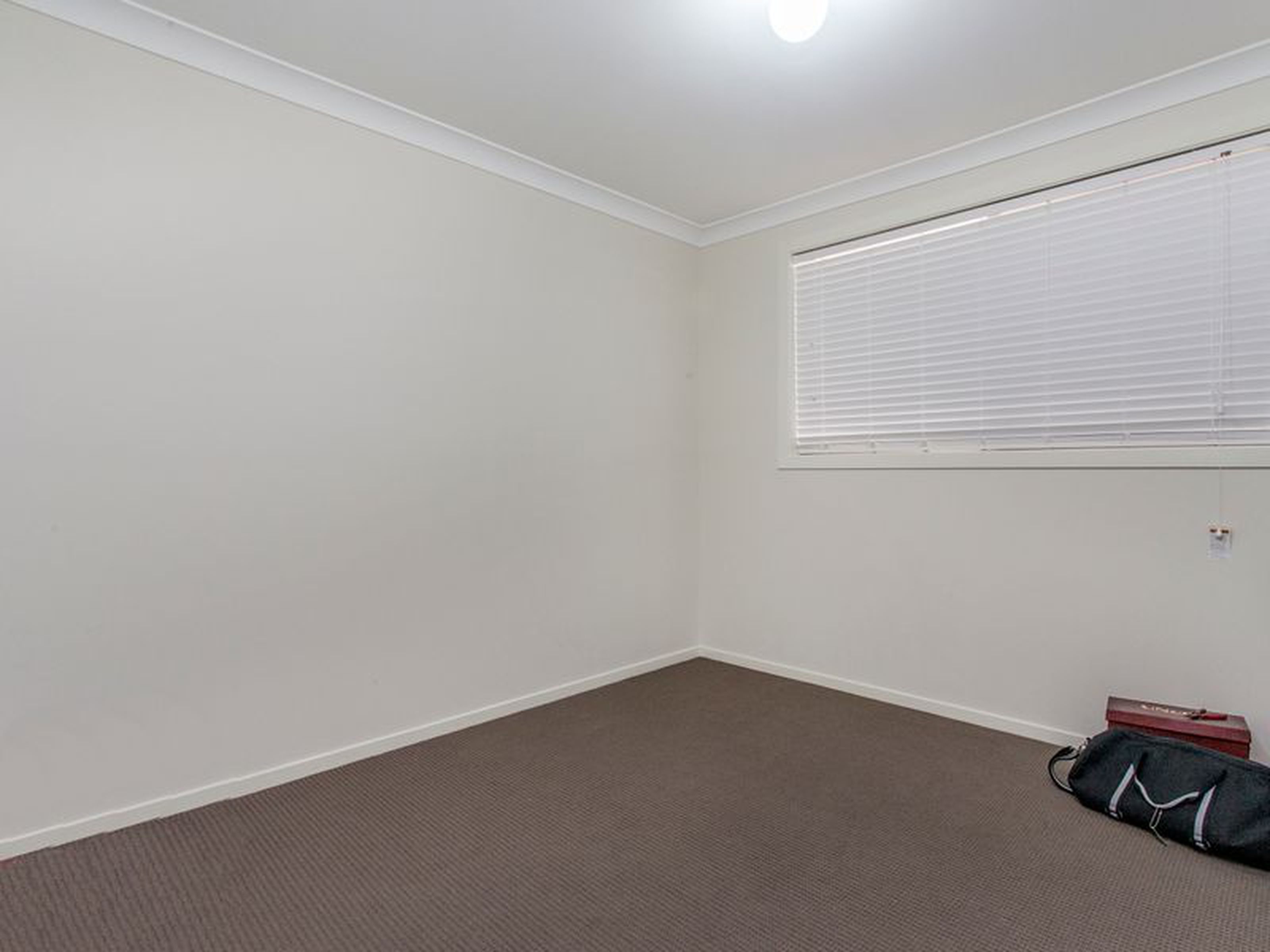 11 Yerrang Avenue, GLENMORE PARK